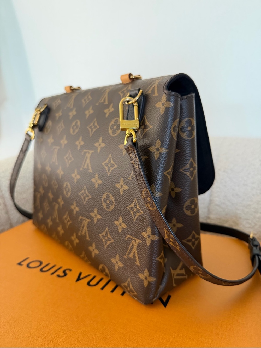 Louis Vuitton Marignan Monogram Canvas Shoulder Bag Black Leather Gold Hardware - Picture 4 of 13